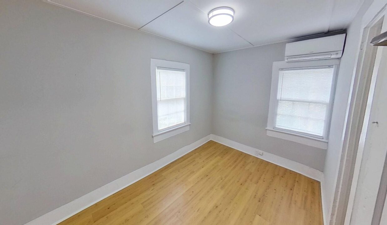 512.5-S-Boylan-Ave-Raleigh-NC-27603-14