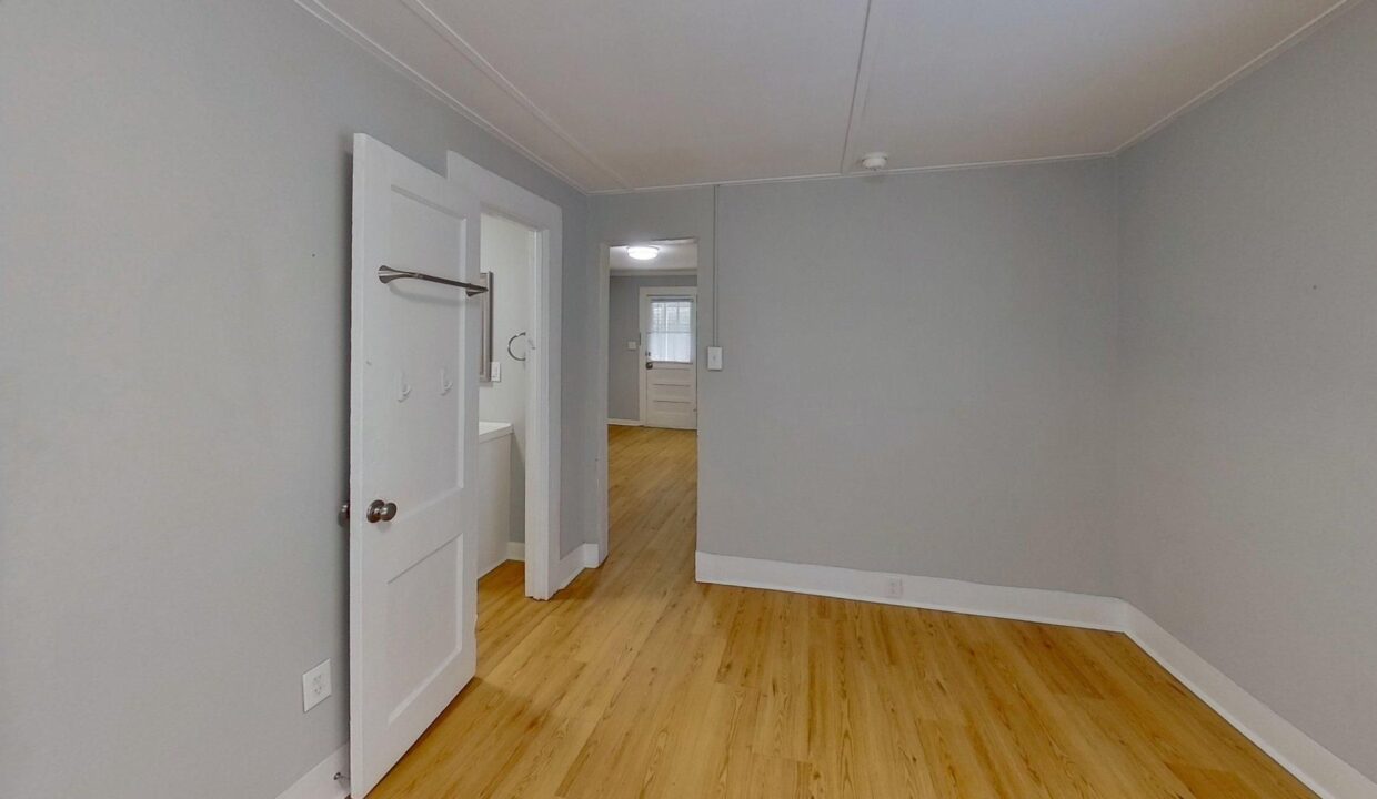 512.5-S-Boylan-Ave-Raleigh-NC-27603-23