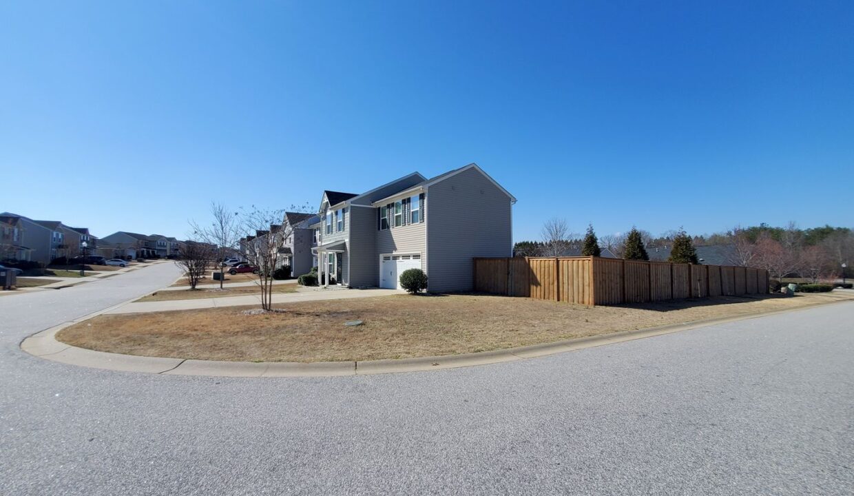 600-Maplestead-Farms-Ct-Greenville-SC-29617-31