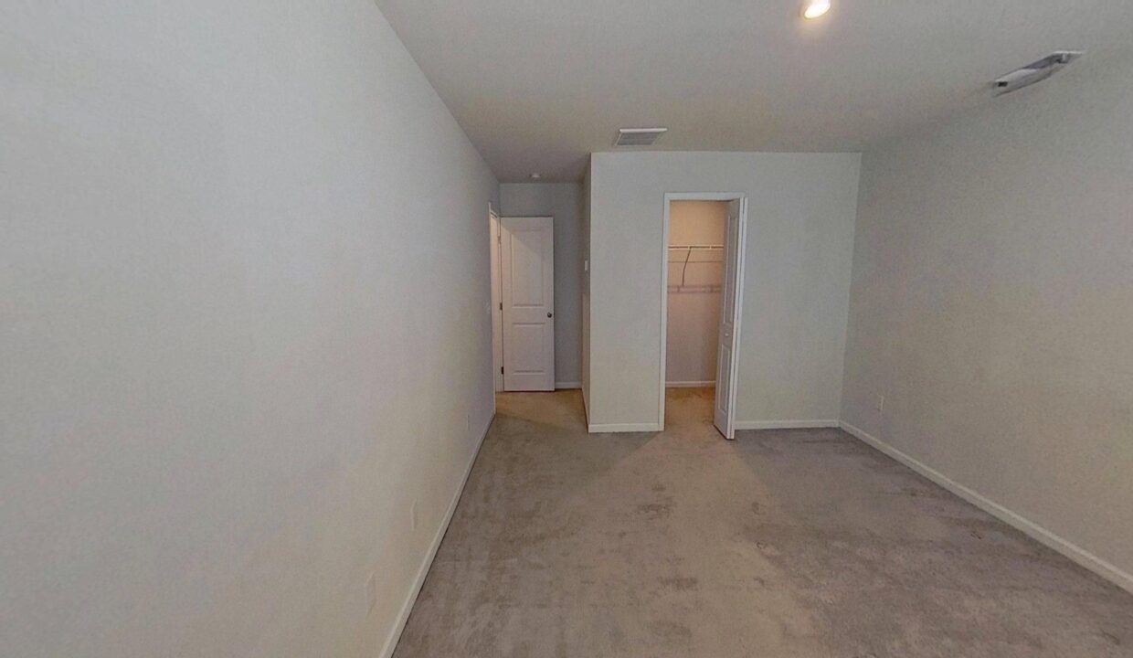 600-Maplestead-Farms-Ct-Greenville-SC-29617-32