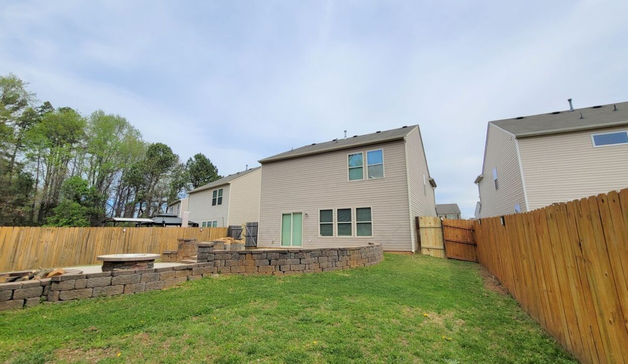 7136-Pitzer-Dr-Charlotte-NC-28269-5
