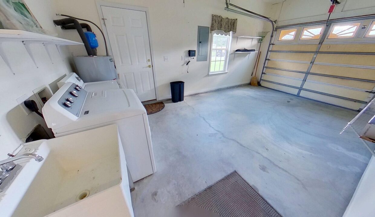 8640-Orchard-Loop-Rd-Leland-NC-28451-32