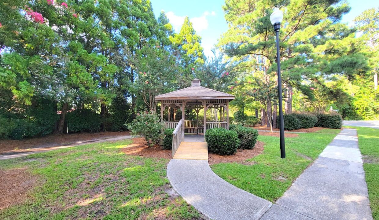 8640-Orchard-Loop-Rd-Leland-NC-28451-4