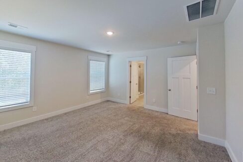 101-Boren-Way-Greenville-NC-29607-10