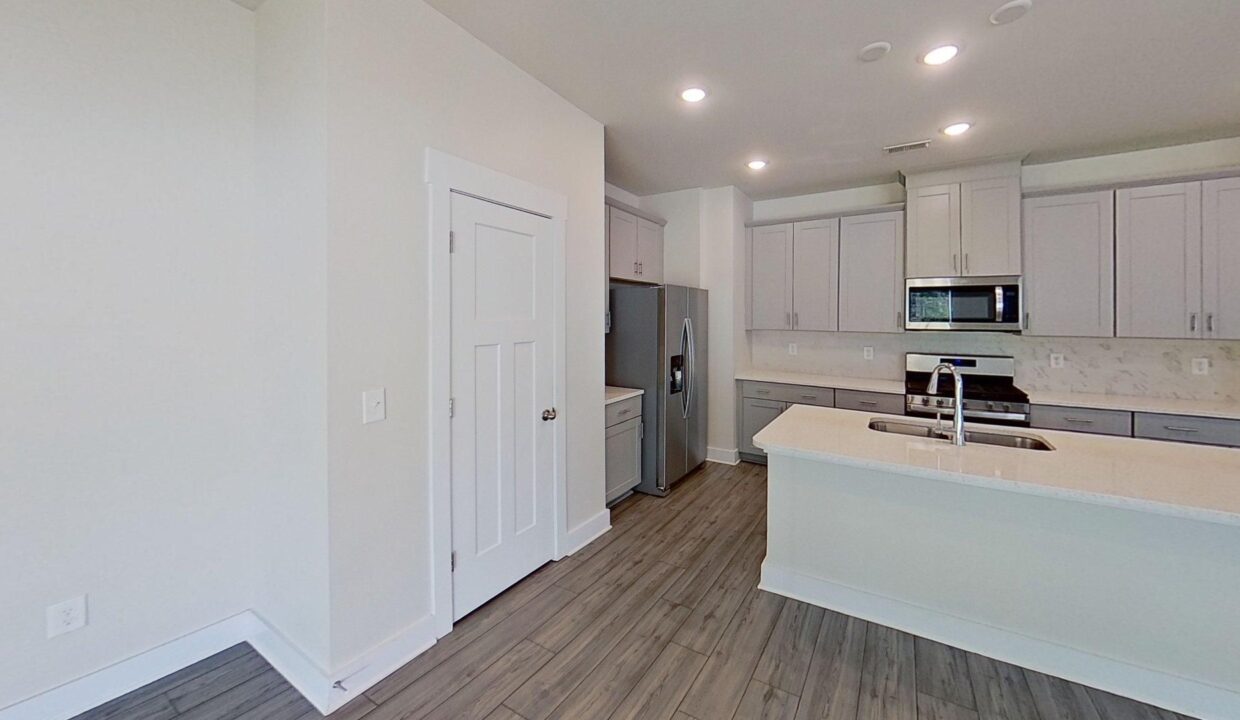 101-Boren-Way-Greenville-NC-29607-16