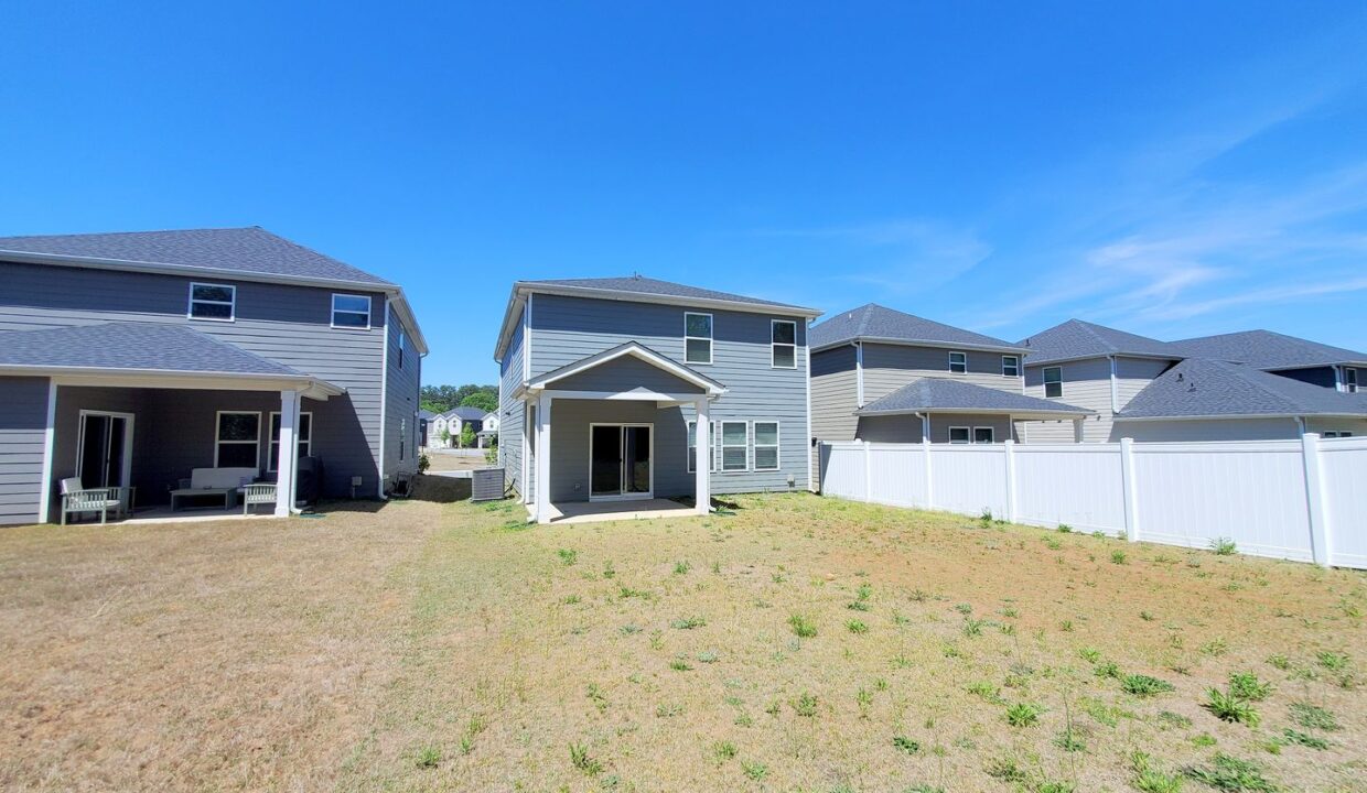 101-Boren-Way-Greenville-NC-29607-17