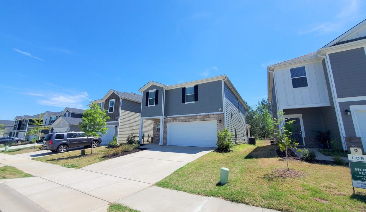 101-Boren-Way-Greenville-NC-29607-25