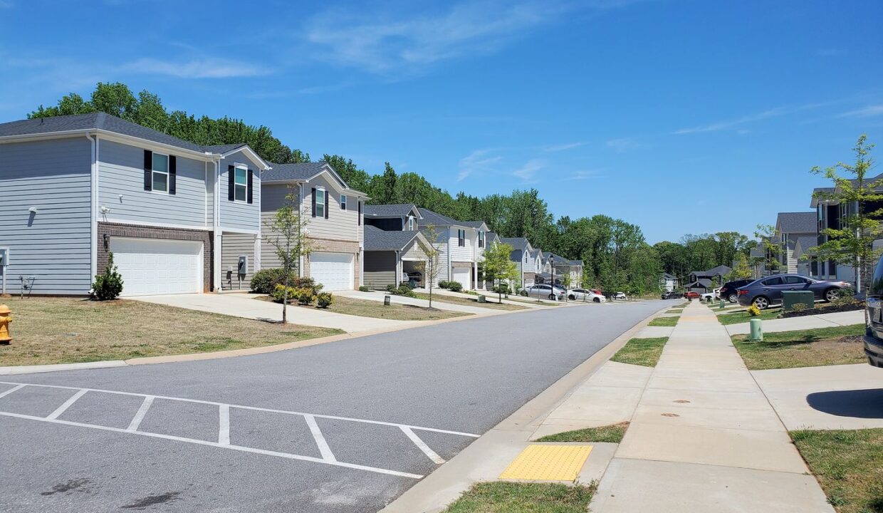 101-Boren-Way-Greenville-NC-29607-44