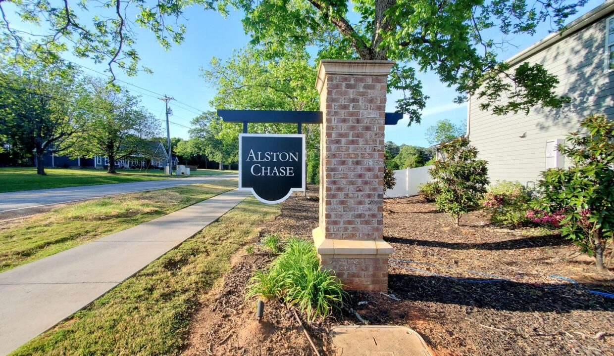 101-Boren-Way-Greenville-NC-29607-5