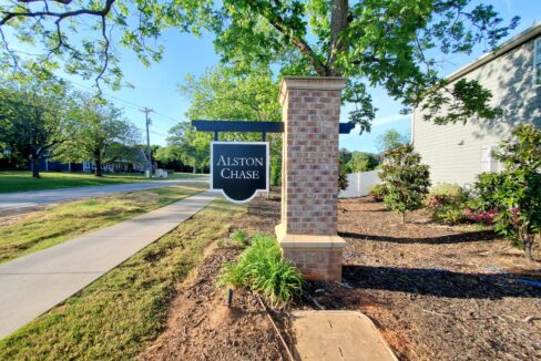 101-Boren-Way-Greenville-NC-29607-5