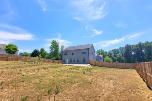 1021-Silver-Farm-Rd-Raleigh-NC-27603-11