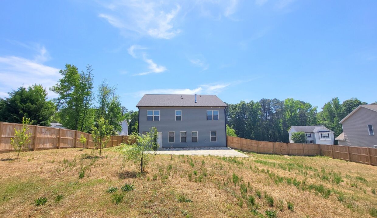 1021-Silver-Farm-Rd-Raleigh-NC-27603-14