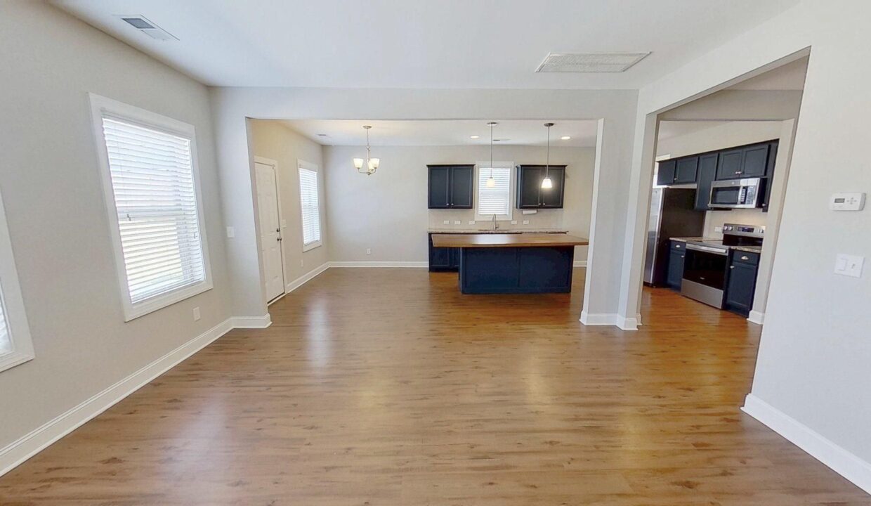 1021-Silver-Farm-Rd-Raleigh-NC-27603-17