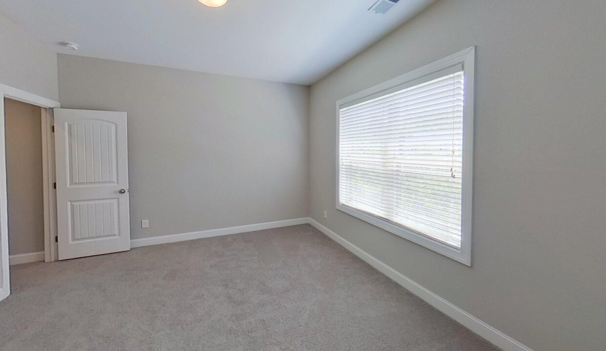 1021-Silver-Farm-Rd-Raleigh-NC-27603-31