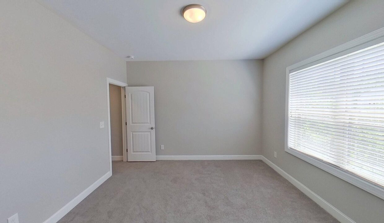 1021-Silver-Farm-Rd-Raleigh-NC-27603-32