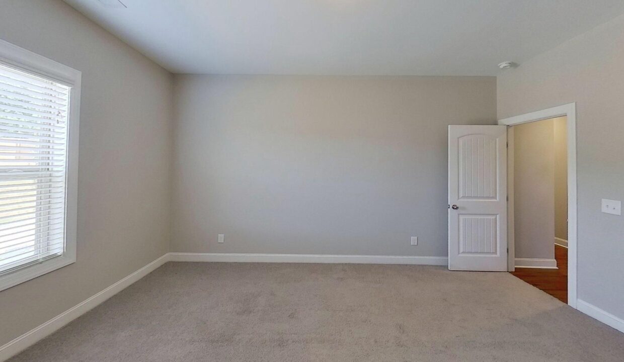 1021-Silver-Farm-Rd-Raleigh-NC-27603-33