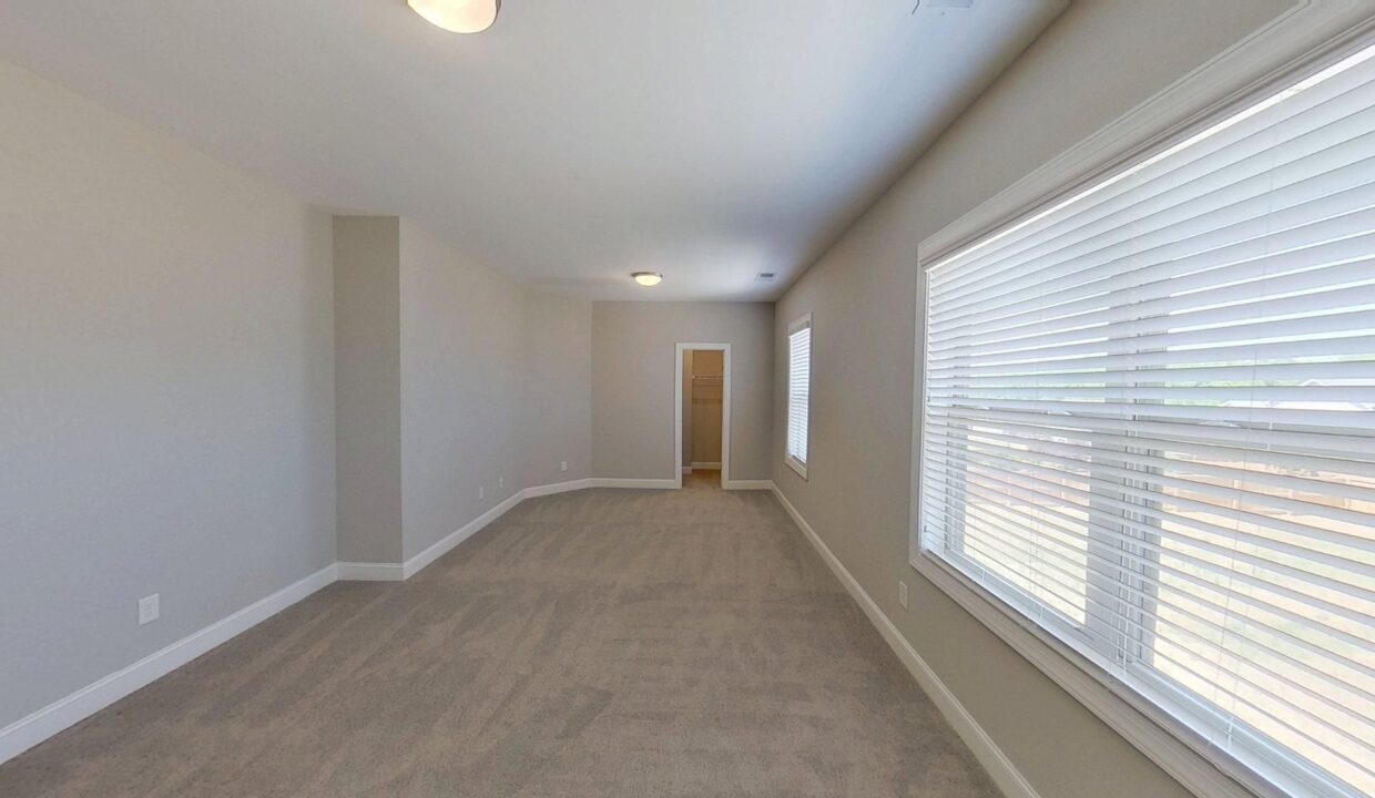 1021-Silver-Farm-Rd-Raleigh-NC-27603-40