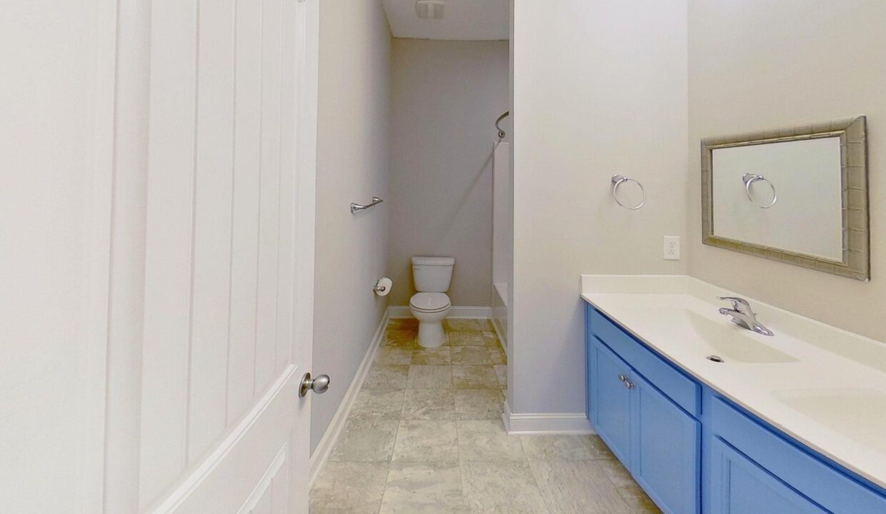 1021-Silver-Farm-Rd-Raleigh-NC-27603-43
