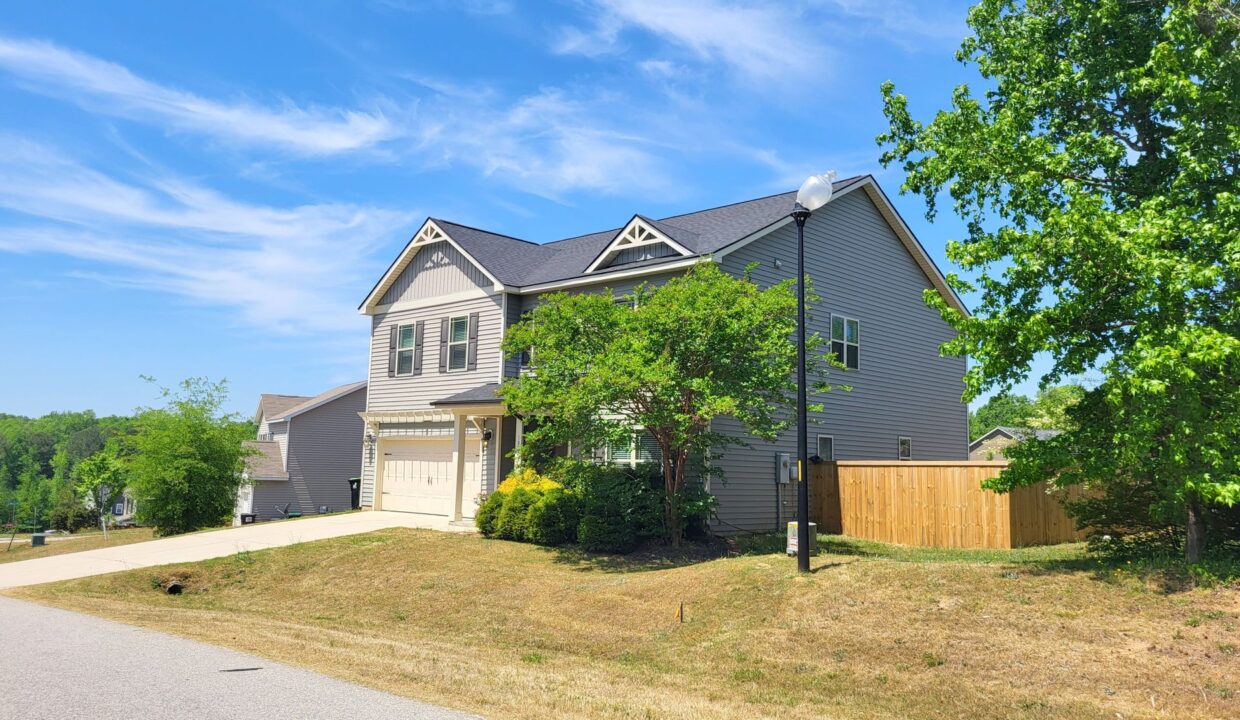 1021-Silver-Farm-Rd-Raleigh-NC-27603-7