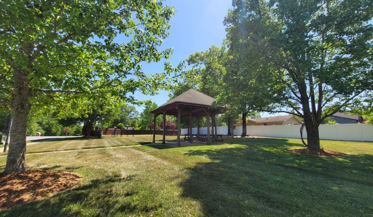 113-S-Canyon-Ridge-Dr-Mount-Holly-NC-28120-13
