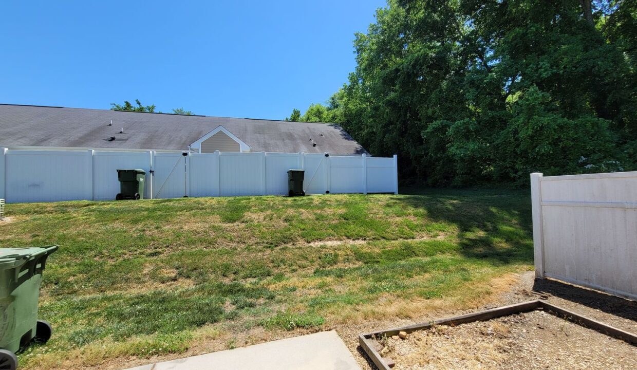 113-S-Canyon-Ridge-Dr-Mount-Holly-NC-28120-23