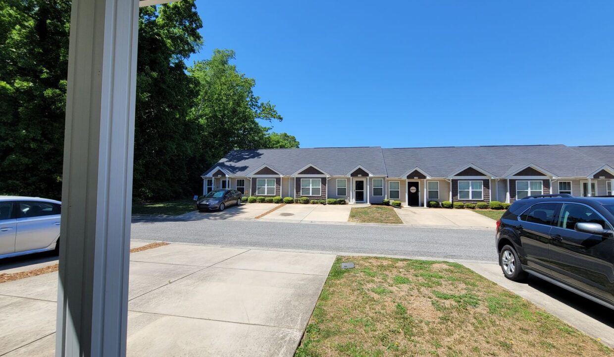113-S-Canyon-Ridge-Dr-Mount-Holly-NC-28120-25