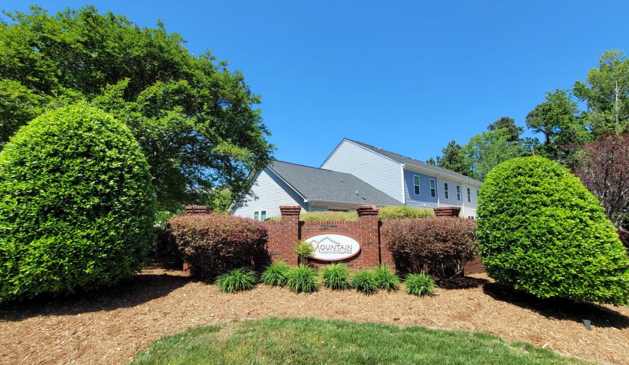 113-S-Canyon-Ridge-Dr-Mount-Holly-NC-28120-8