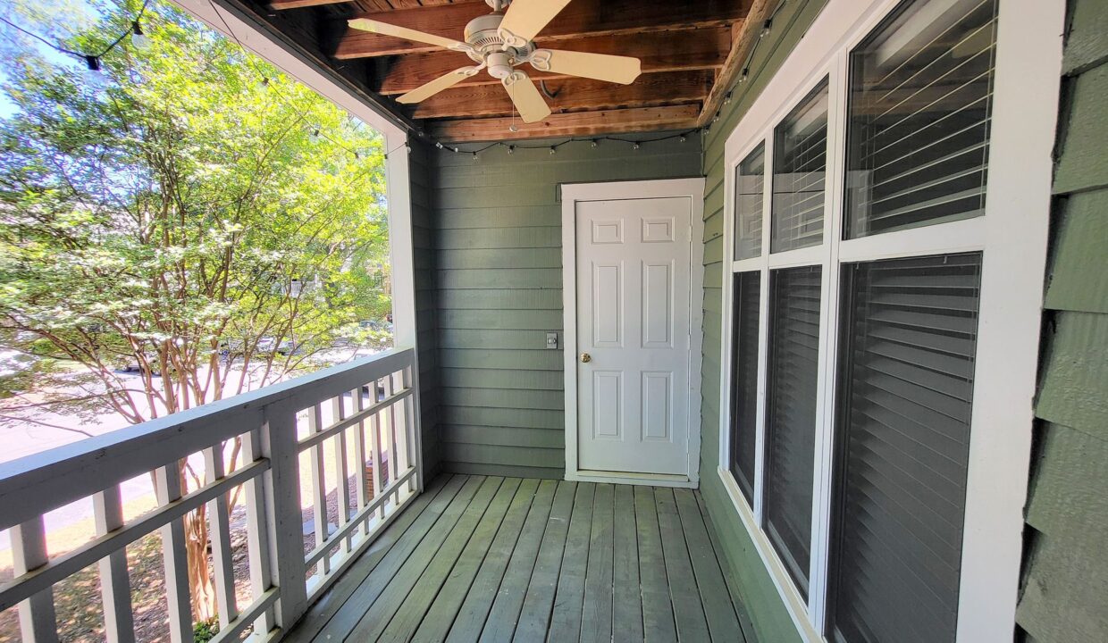 1221-Westview-Ln-205-Raleigh-NC-27605-17