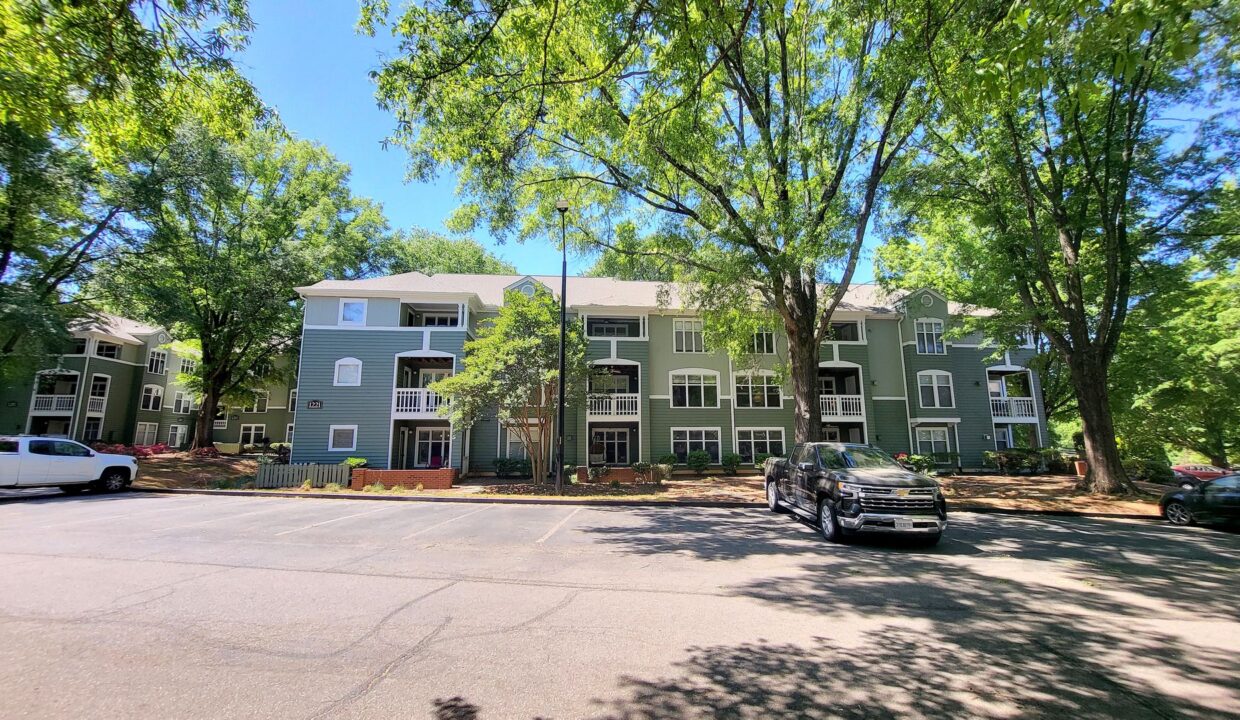 1221-Westview-Ln-205-Raleigh-NC-27605-28