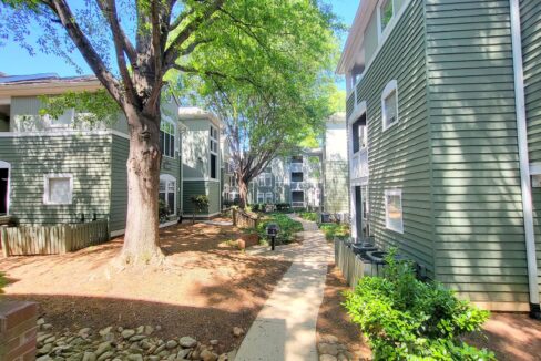 1221-Westview-Ln-205-Raleigh-NC-27605-32