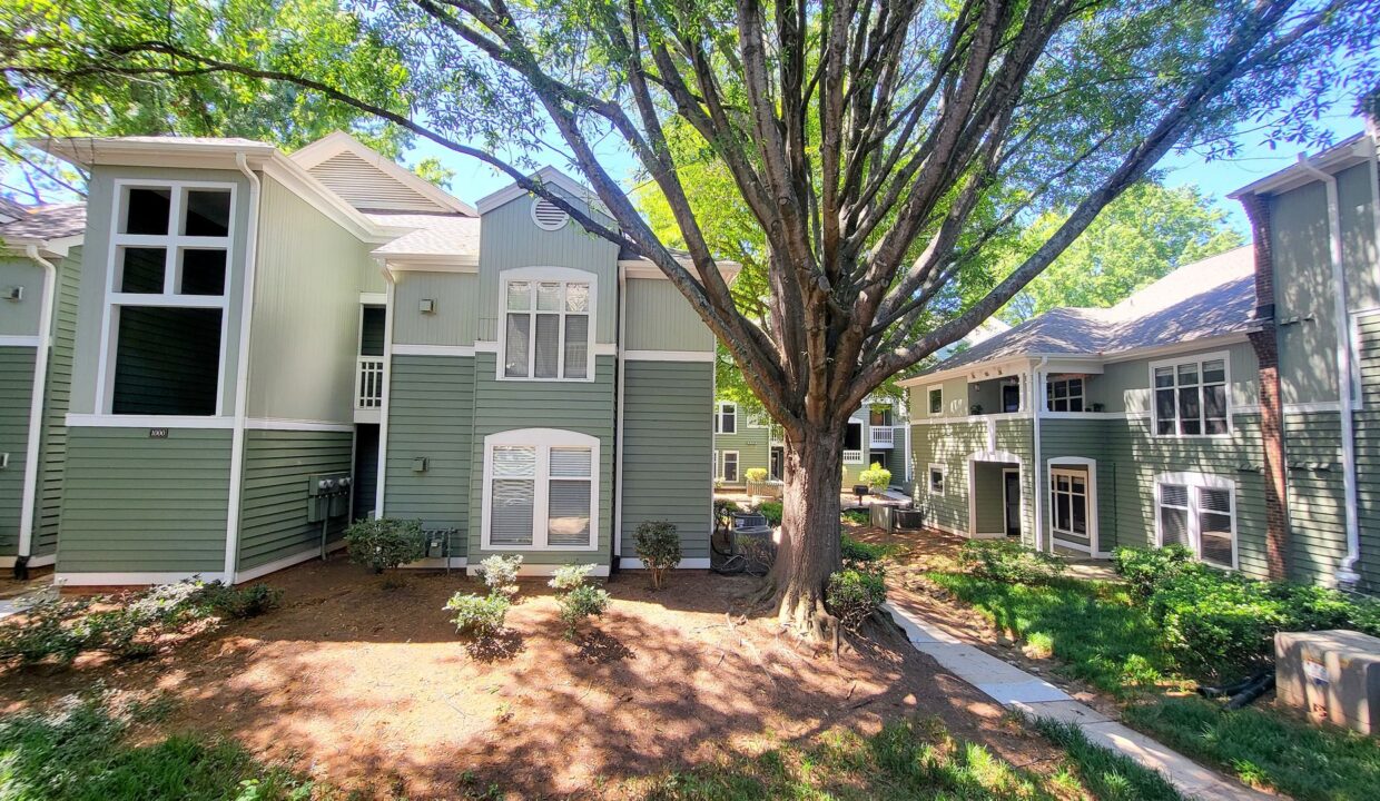 1221-Westview-Ln-205-Raleigh-NC-27605-35