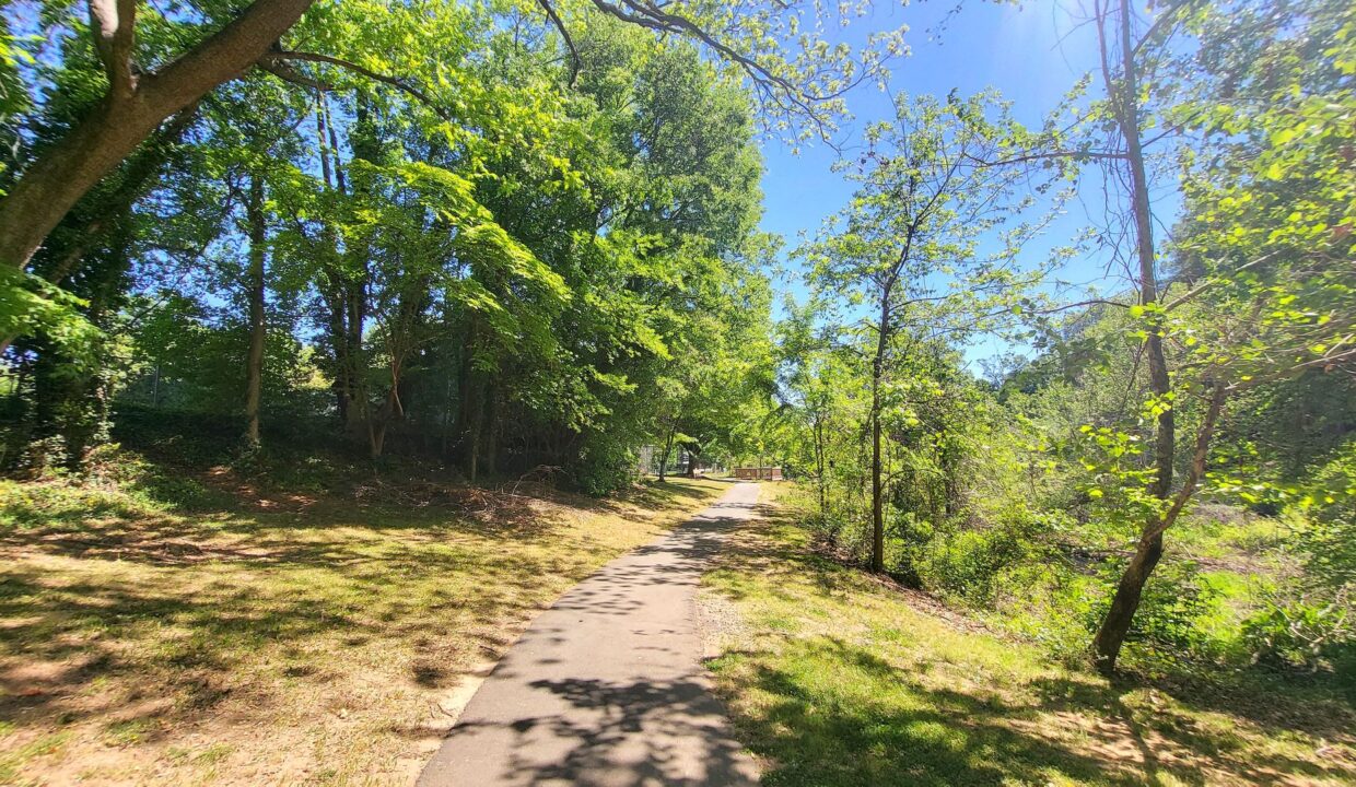 1221-Westview-Ln-205-Raleigh-NC-27605-38