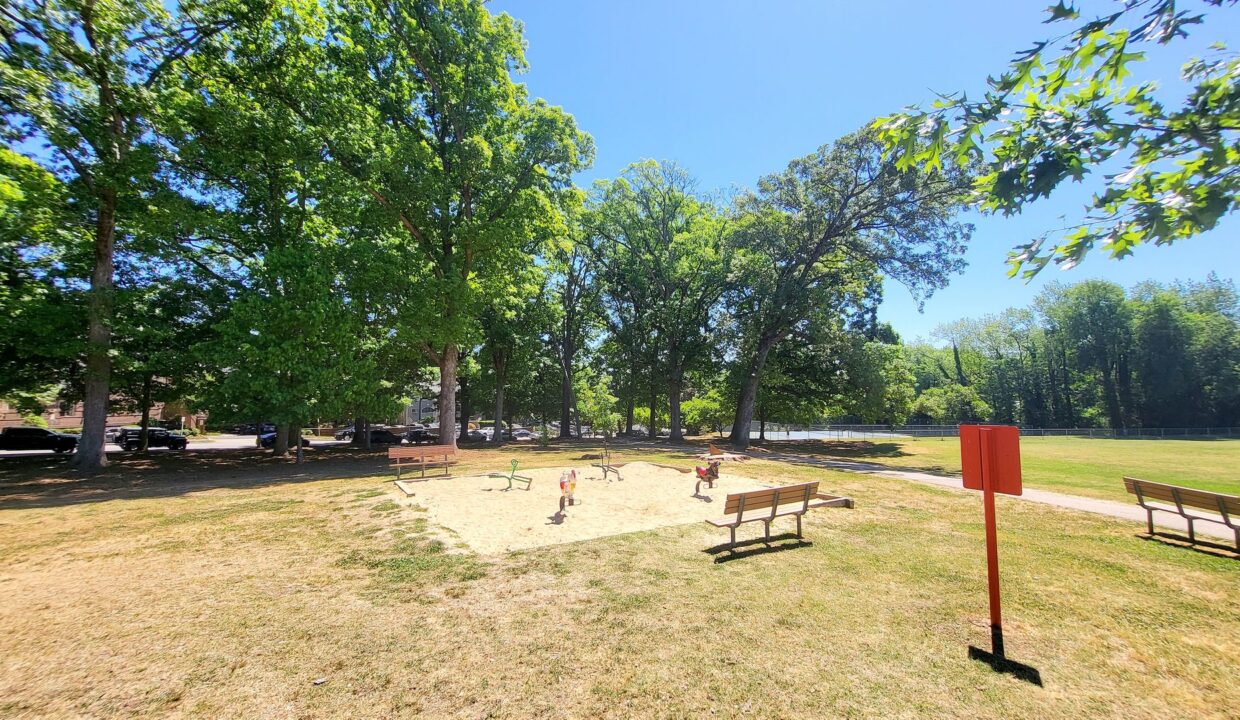 1221-Westview-Ln-205-Raleigh-NC-27605-40