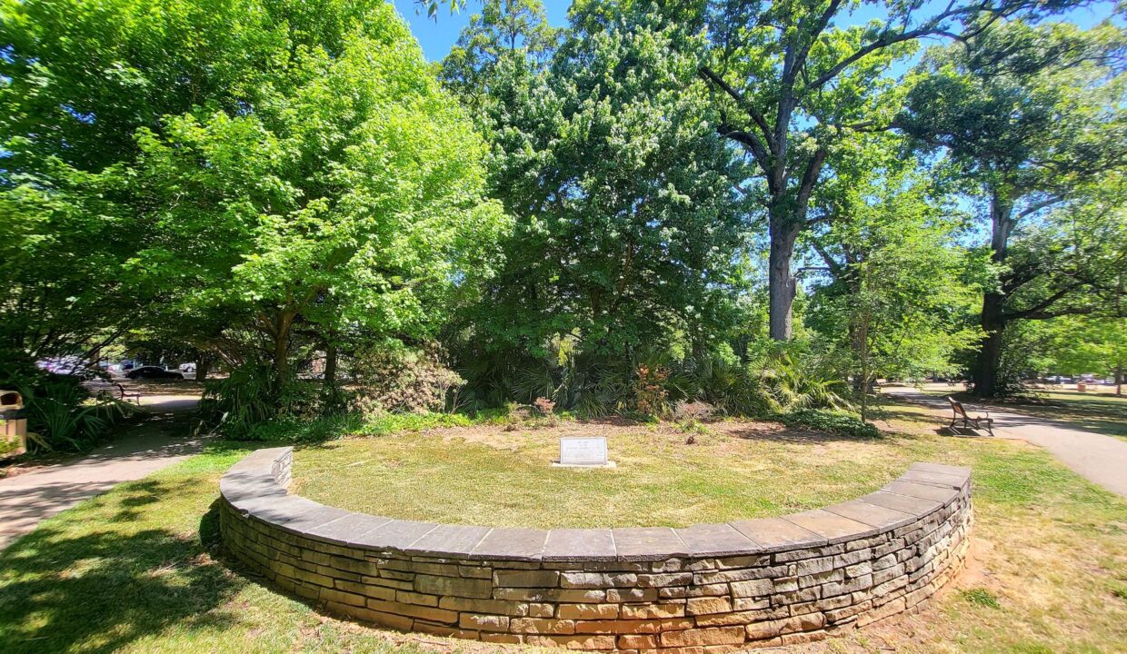 1221-Westview-Ln-205-Raleigh-NC-27605-43