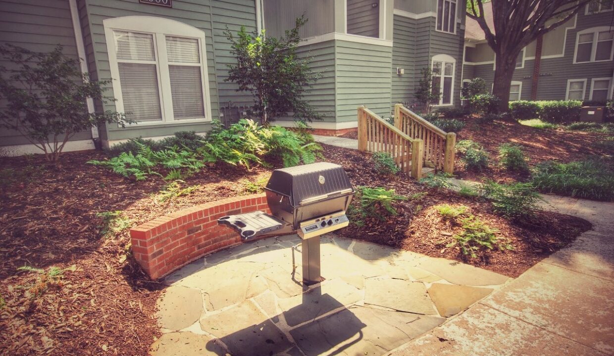 1221-Westview-Ln-205-Raleigh-NC-27605-7