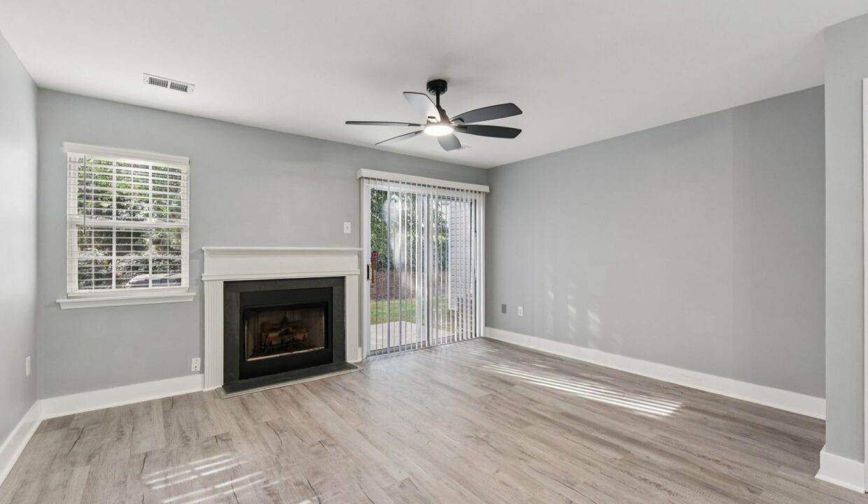 12315-Bluestem-Ln-Charlotte-NC-28277-6