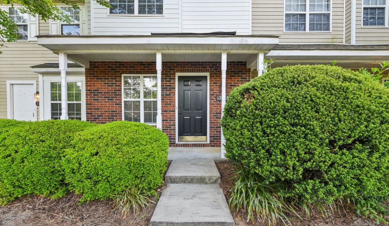 12315-Bluestem-Ln-Charlotte-NC-28277-7