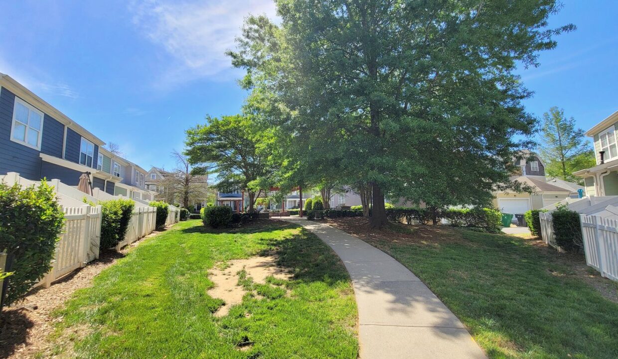 1812-Lela-Ave-Charlotte-NC-28208-11