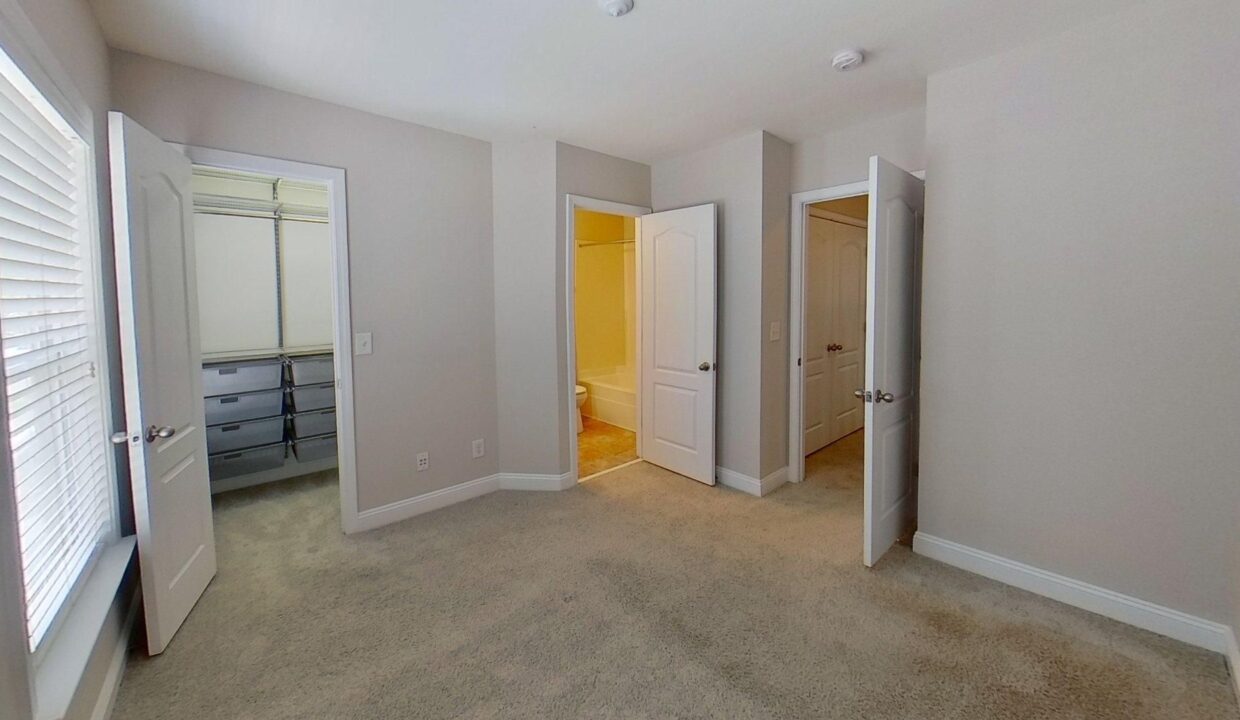 1812-Lela-Ave-Charlotte-NC-28208-17