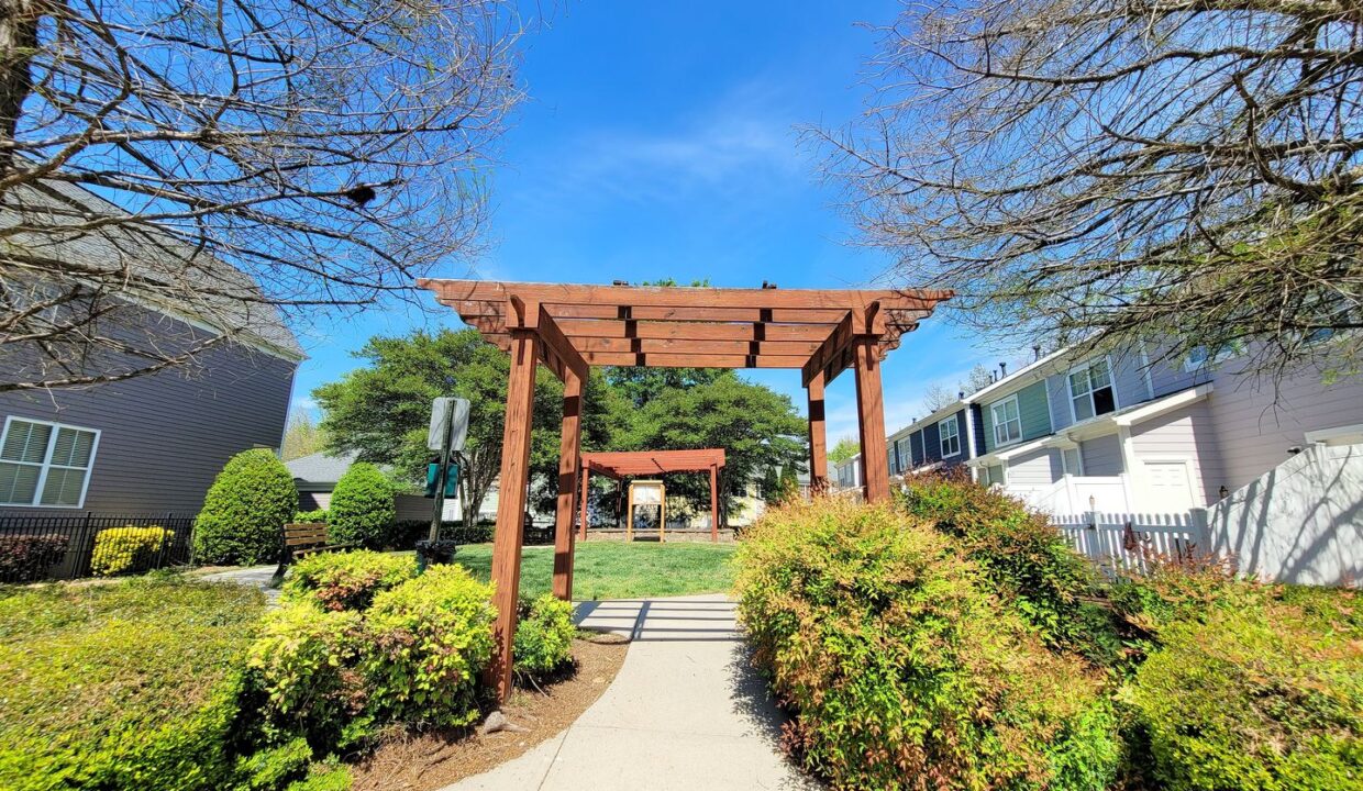 1812-Lela-Ave-Charlotte-NC-28208-21