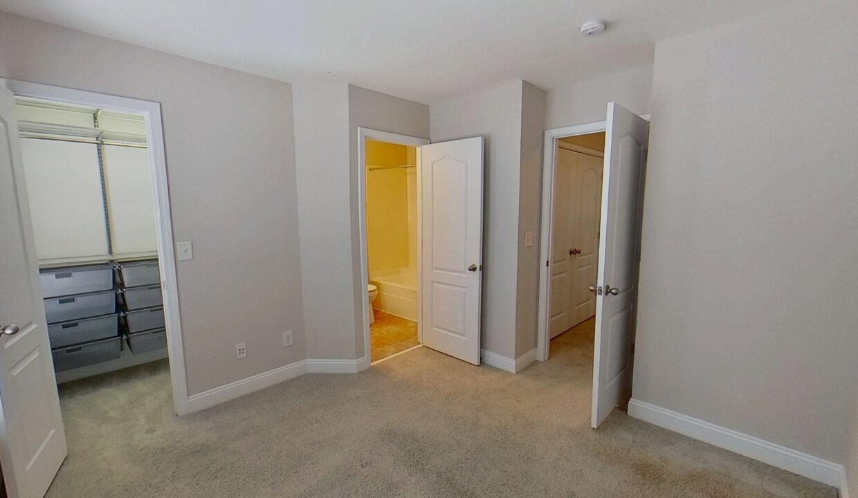 1812-Lela-Ave-Charlotte-NC-28208-40