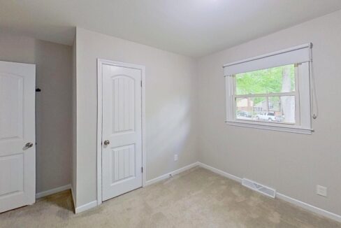 202-Newgate-Dr-Simpsonville-SC-29681-11