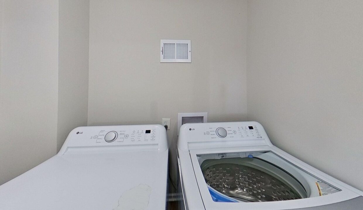 202-Newgate-Dr-Simpsonville-SC-29681-18