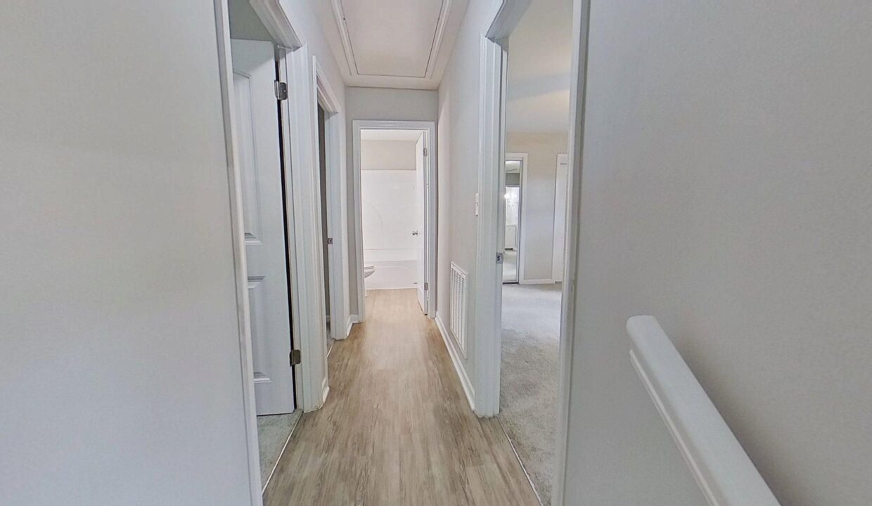 202-Newgate-Dr-Simpsonville-SC-29681-21