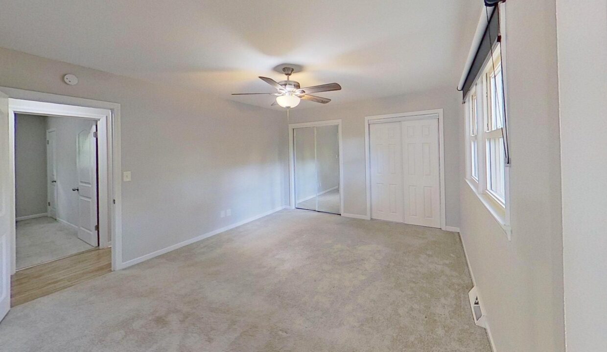 202-Newgate-Dr-Simpsonville-SC-29681-28