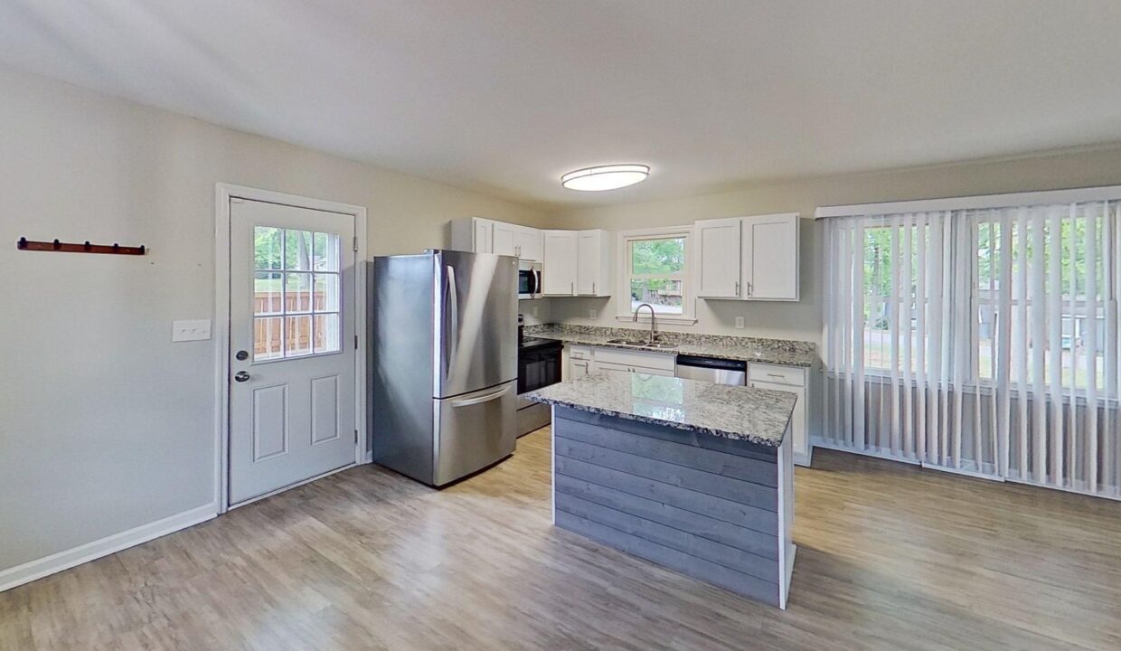 202-Newgate-Dr-Simpsonville-SC-29681-3