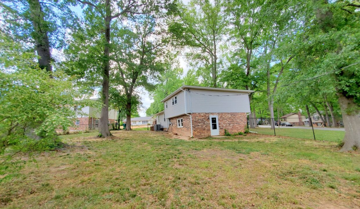 202-Newgate-Dr-Simpsonville-SC-29681-8