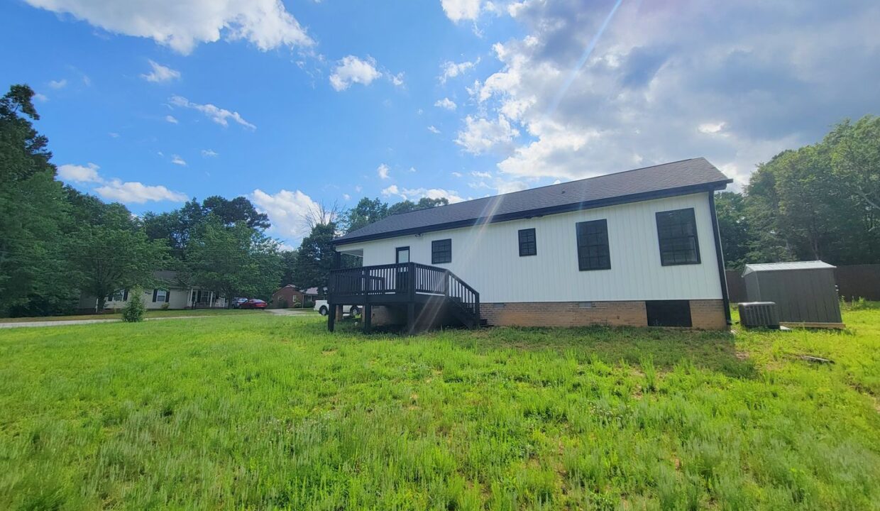 215-Agner-Ln-Lexington-NC-27292-21