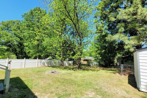 2311-Larkspur-Dr-Greensboro-NC-27405-13