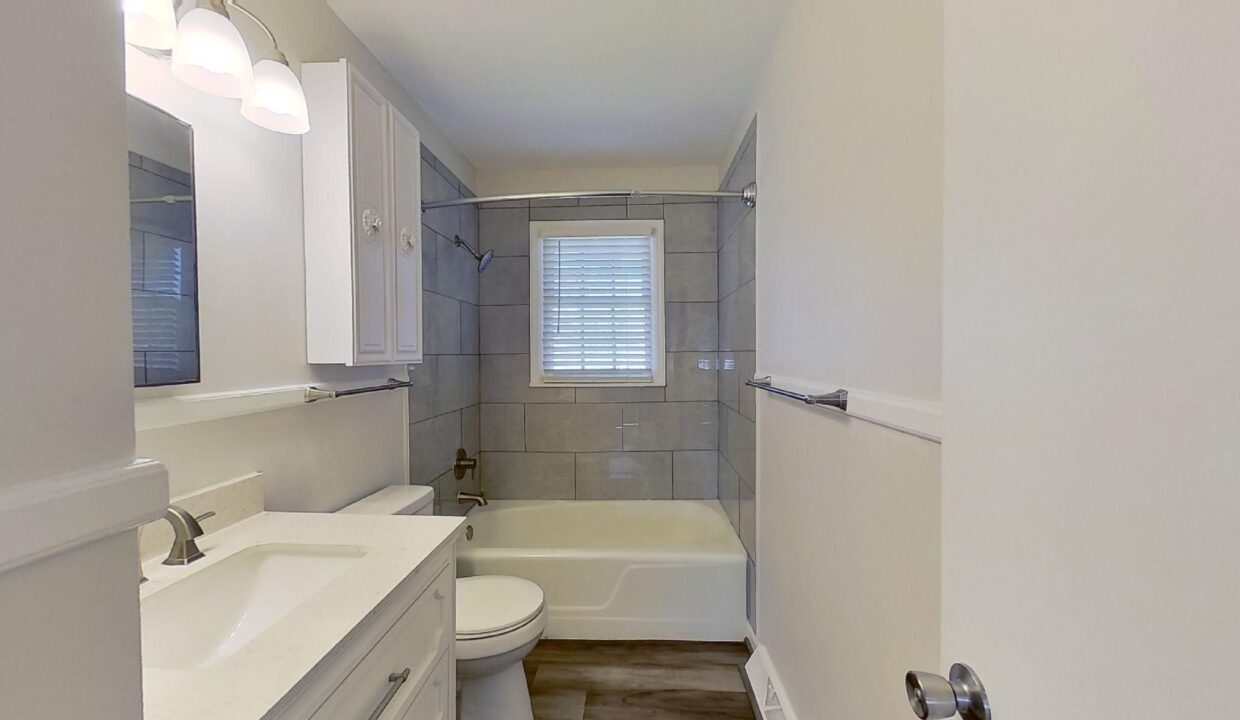 2311-Larkspur-Dr-Greensboro-NC-27405-17